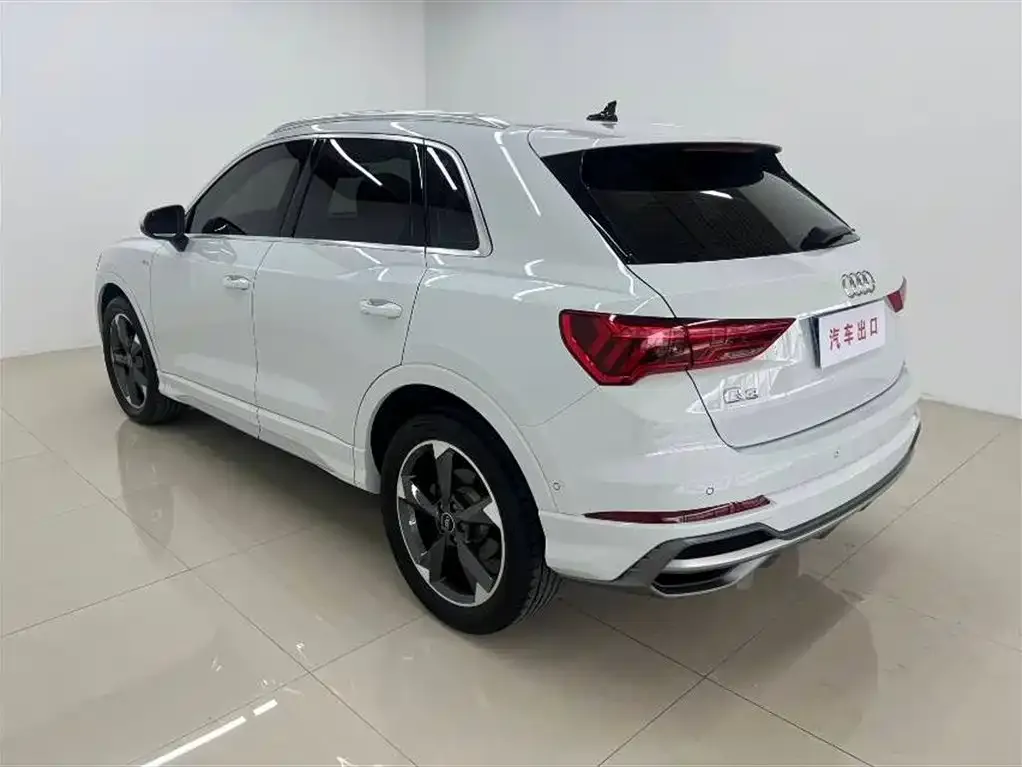 Audi Q3 — фото 5