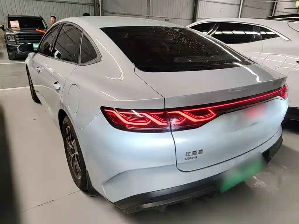 BYD Qin L — фото 4