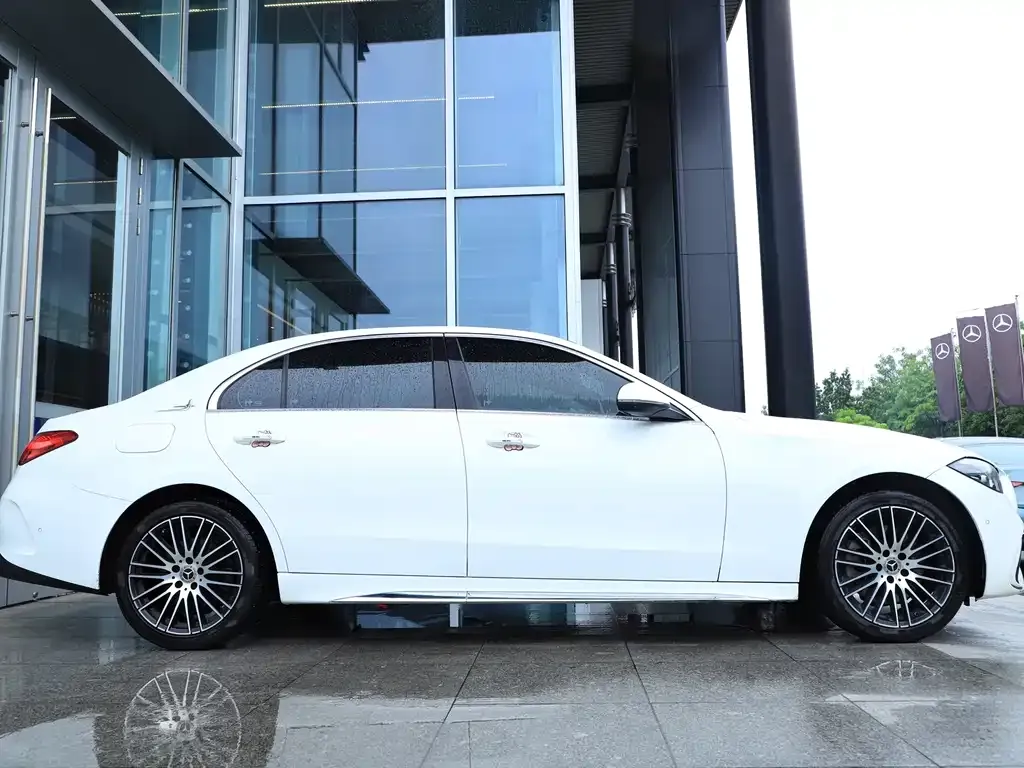 Mercedes-Benz C-Class 2023 из CN, фото 4