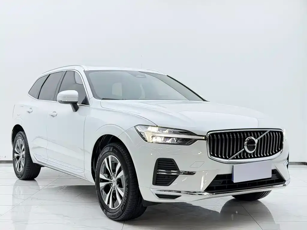 Volvo XC60 — фото 2