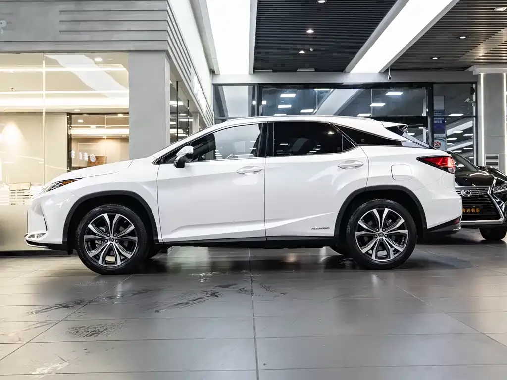 Lexus RX — фото 8