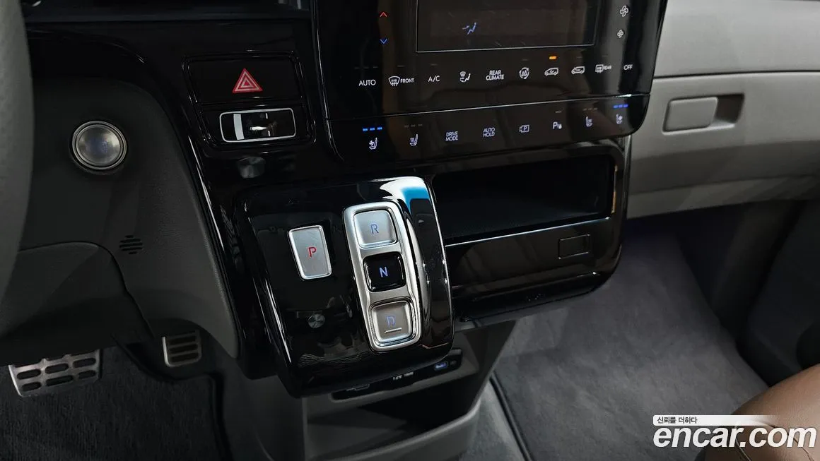 Hyundai Staria 2024 из KR, фото 3