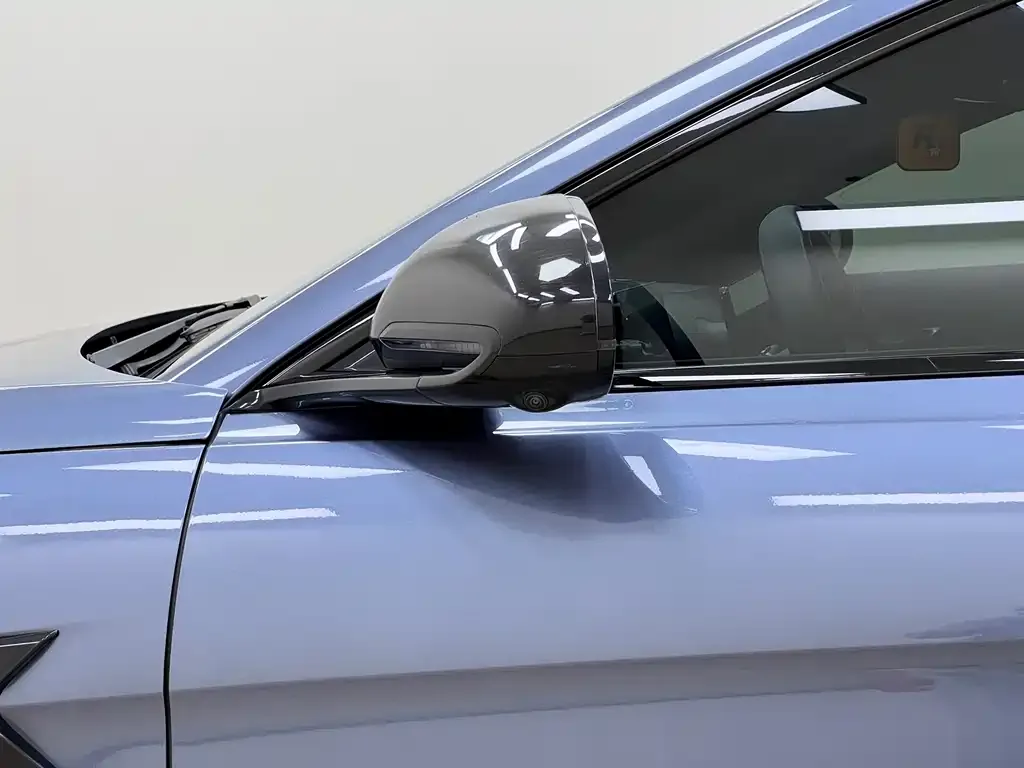 BYD Seal — фото 2