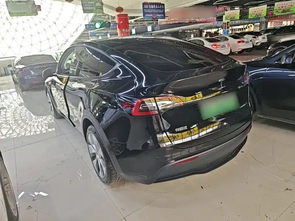 Tesla Model Y 2023 из CN, фото 9