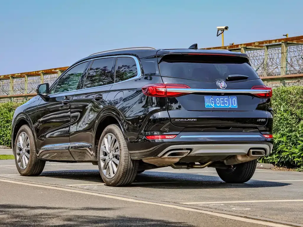Buick Enclave — фото 7