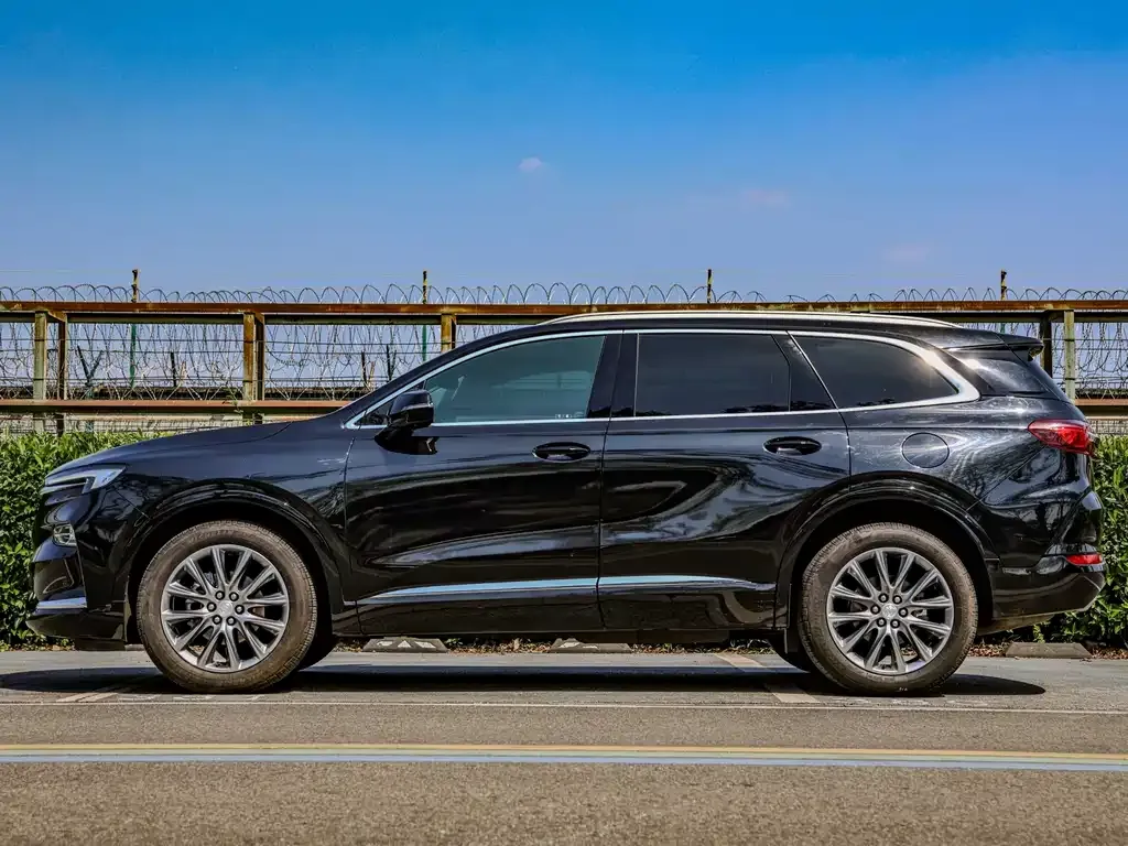 Buick Enclave — фото 9