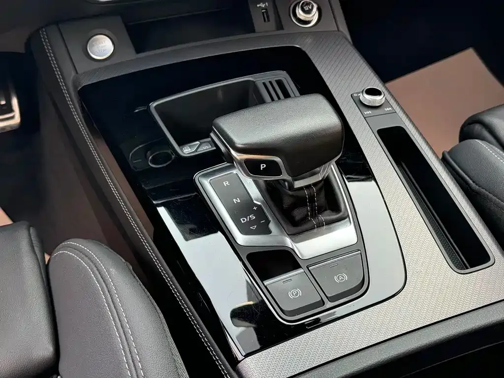 Audi Q5L 2023 из CN, фото 6