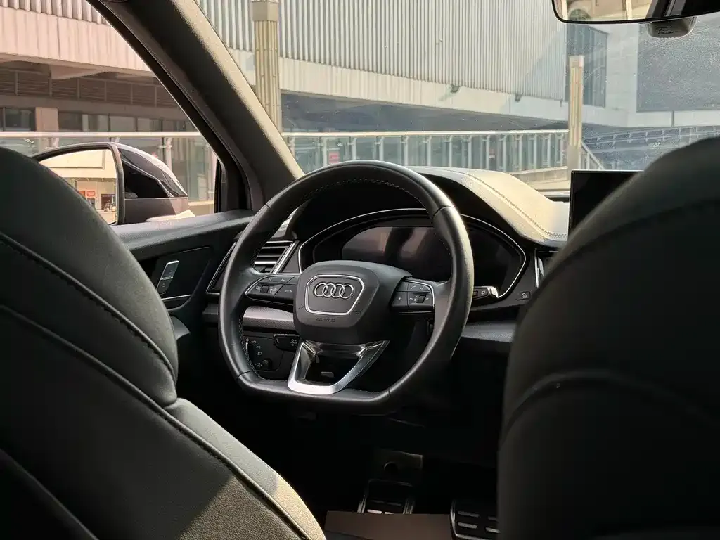 Audi Q5L 2023 из CN, фото 3