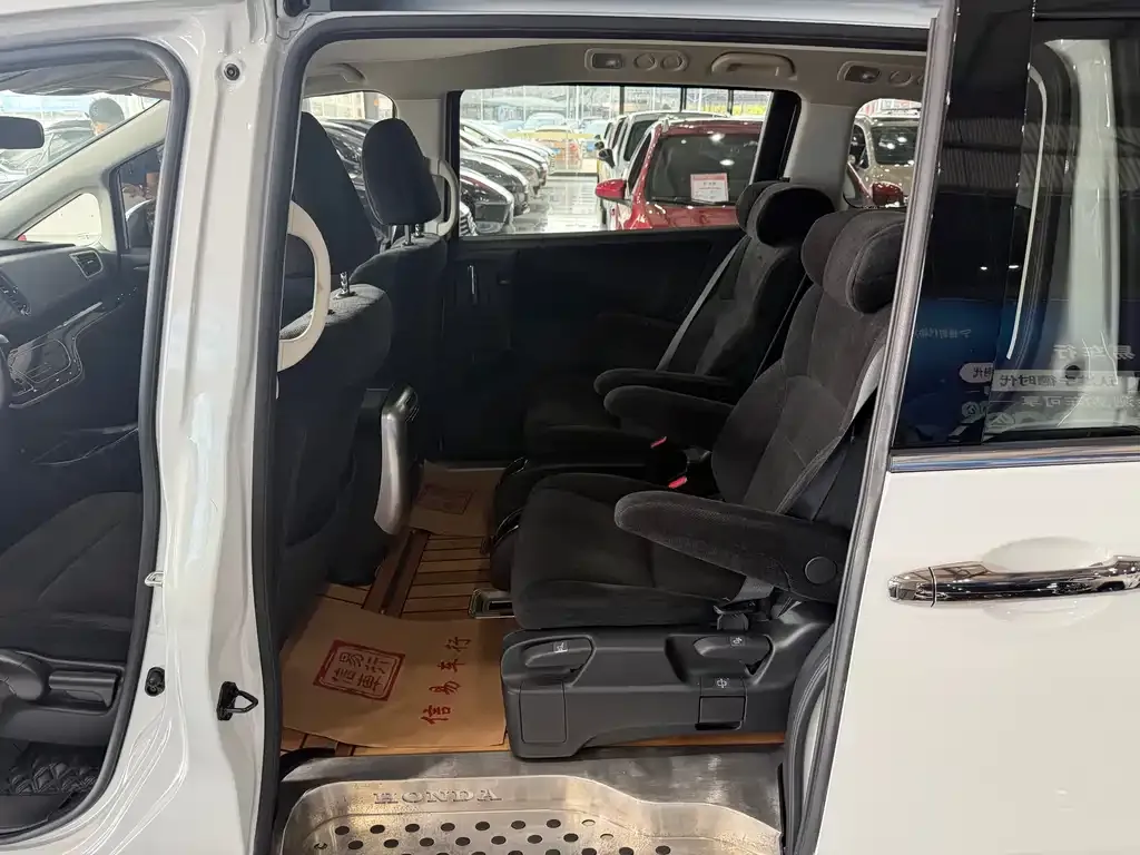 Honda Odyssey 2021 из CN, фото 6