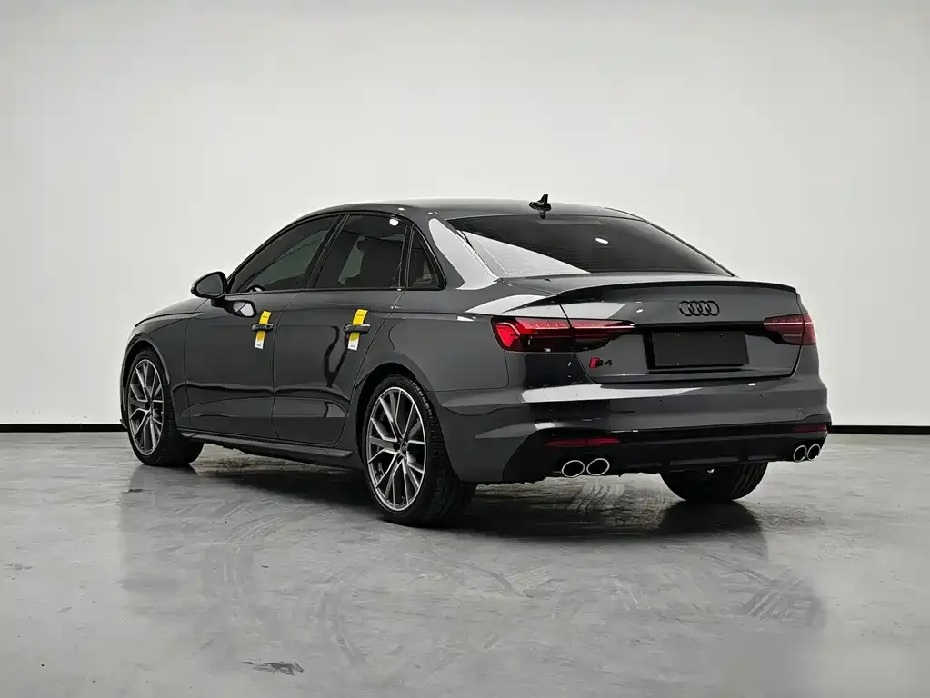 Audi S4 — фото 7