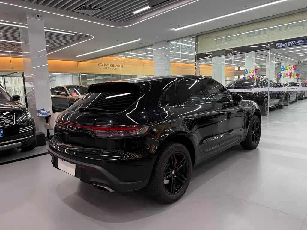 Porsche Macan — фото 10