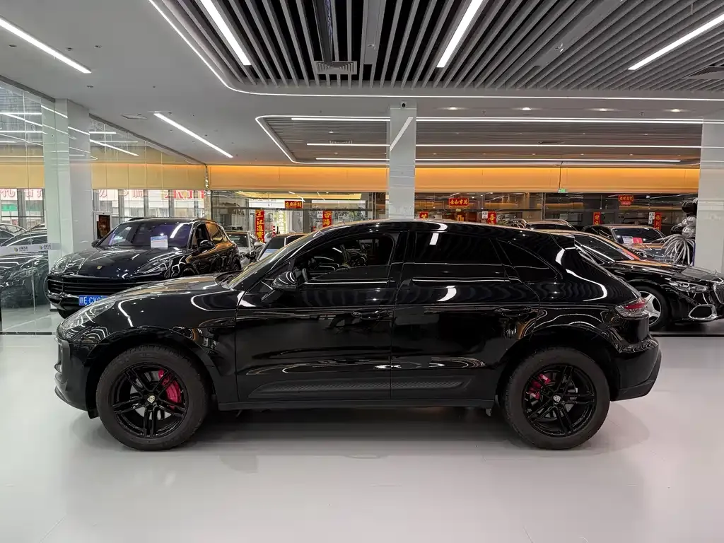 Porsche Macan — фото 7