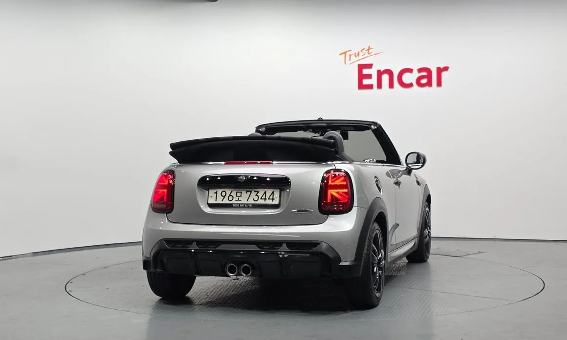 Mini Cooper Convertible 2024 из KR, фото 6