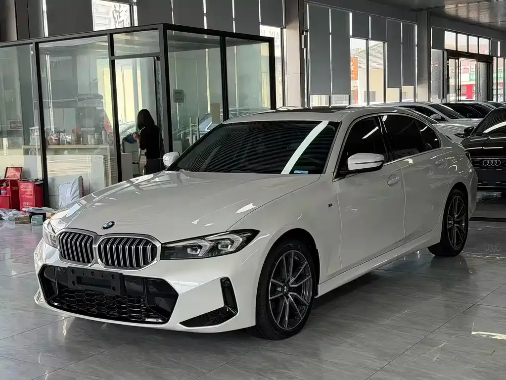 BMW 3 Series — фото 1