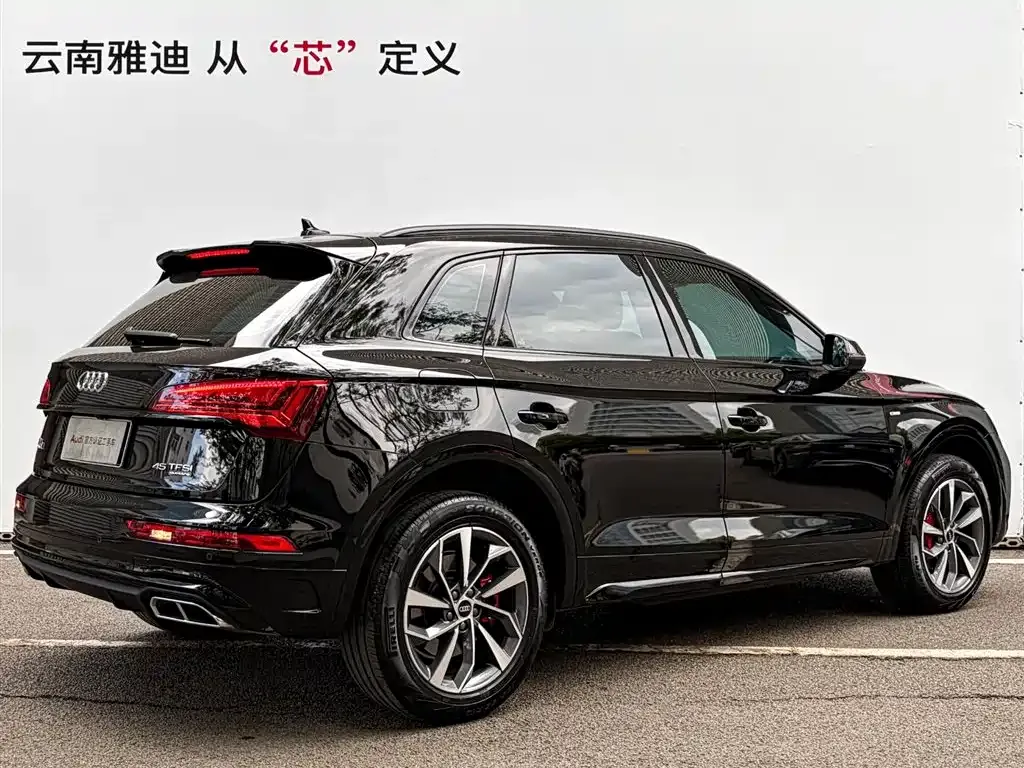 Audi Q5L 2024 из CN, фото 4