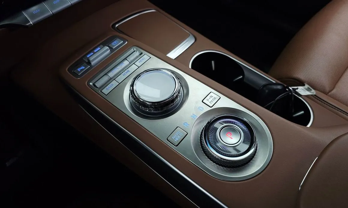 Genesis GV70 2024 из KR, фото 4