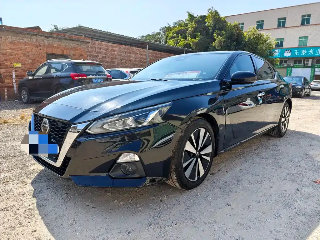 Nissan Teana