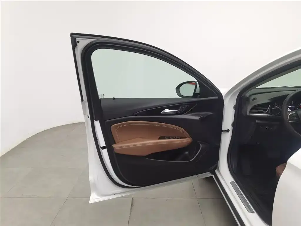 Buick Regal 2023 из CN, фото 5