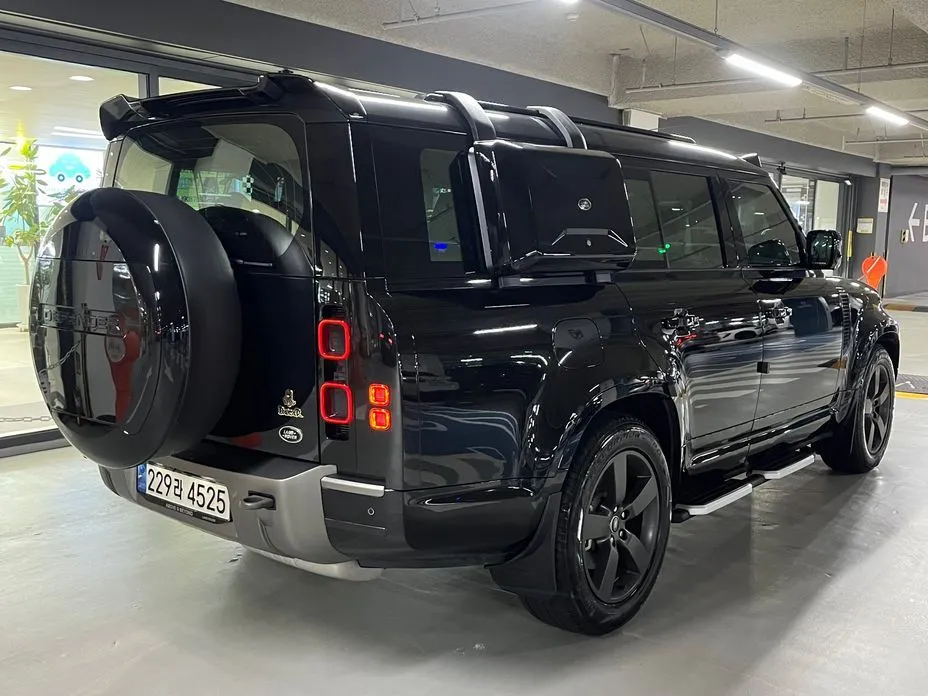 Land Rover Defender 2023 из KR, фото 10