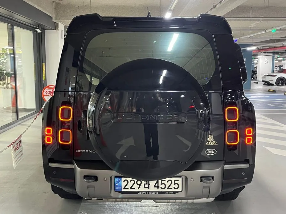 Land Rover Defender 2023 из KR, фото 6