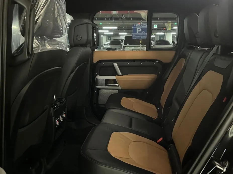 Land Rover Defender 2023 из KR, фото 2