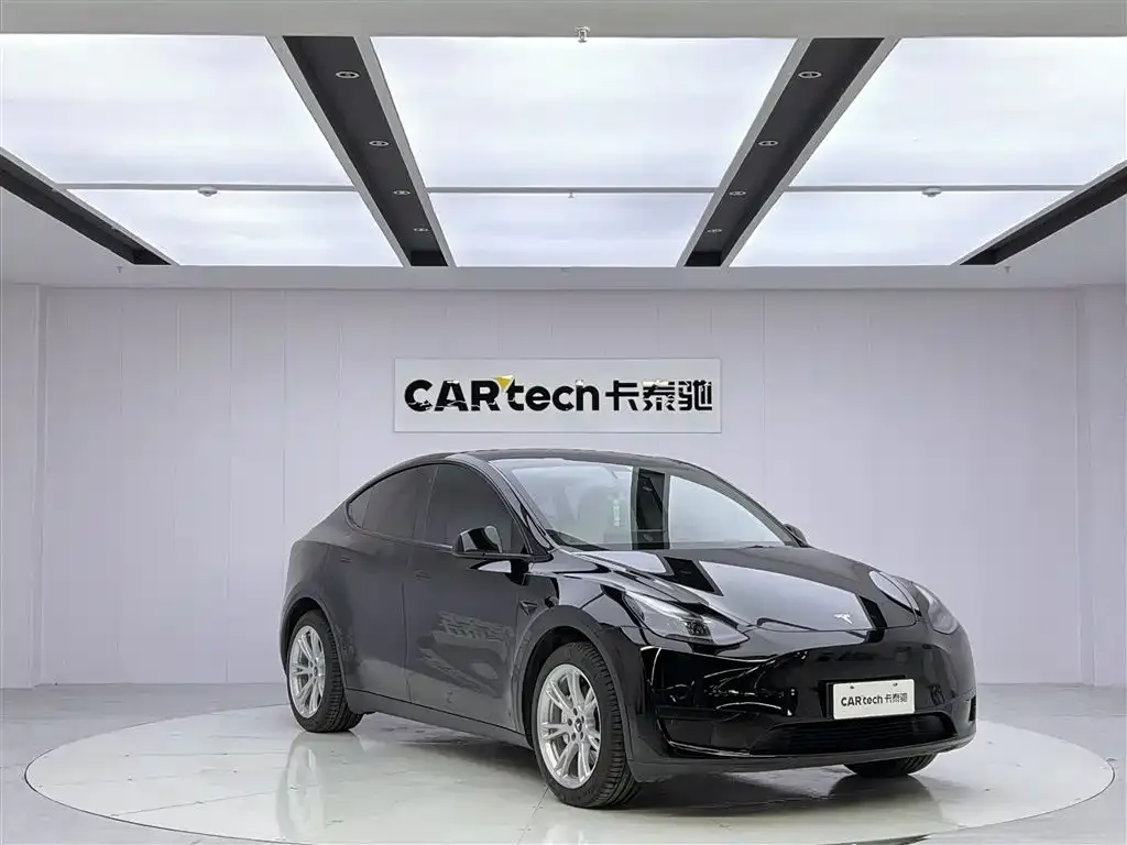 Tesla Model Y 2023 из CN, фото 4