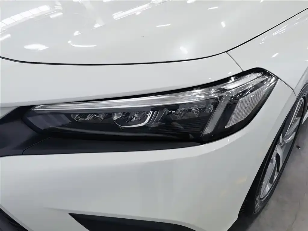 Honda Civic 2022 из CN, фото 2