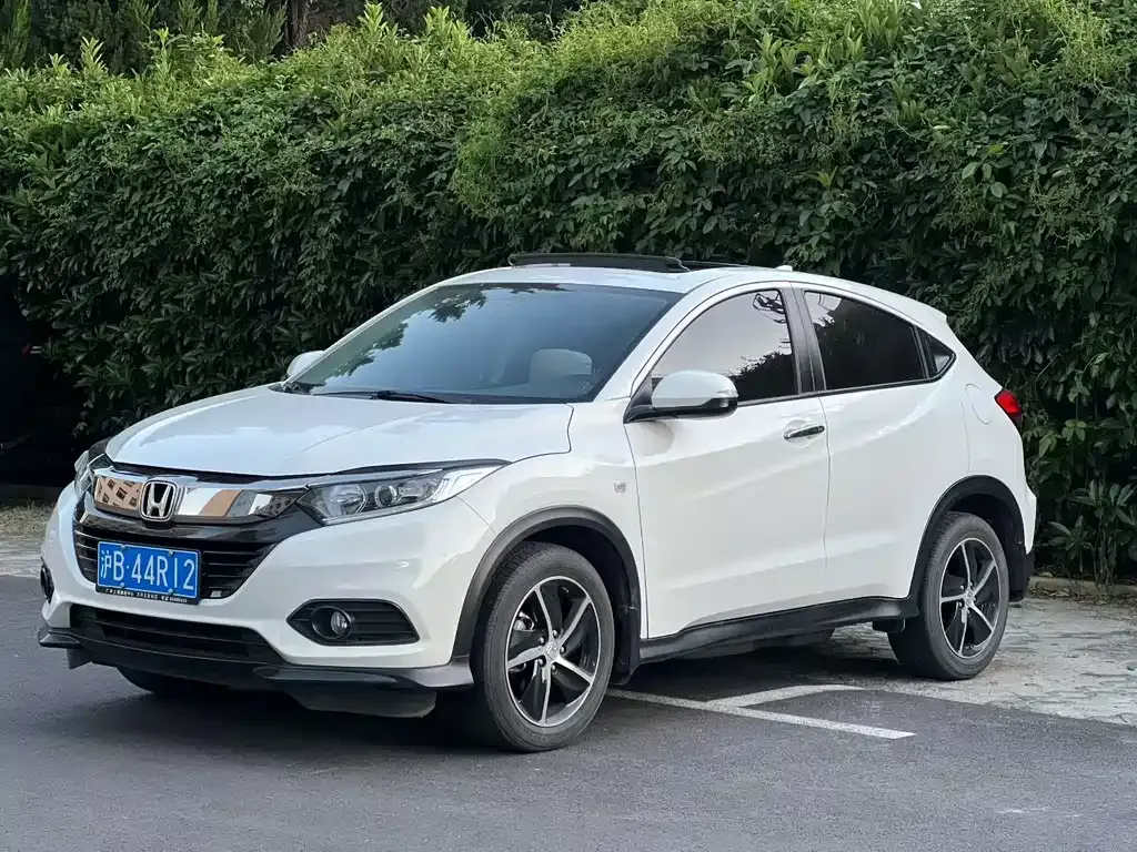 Honda Vezel — фото 1