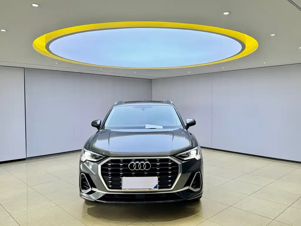 Audi Q3 — фото 3