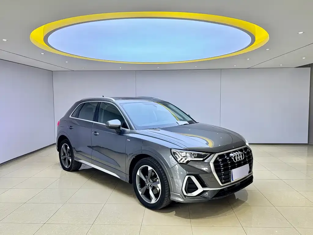 Audi Q3 — фото 7