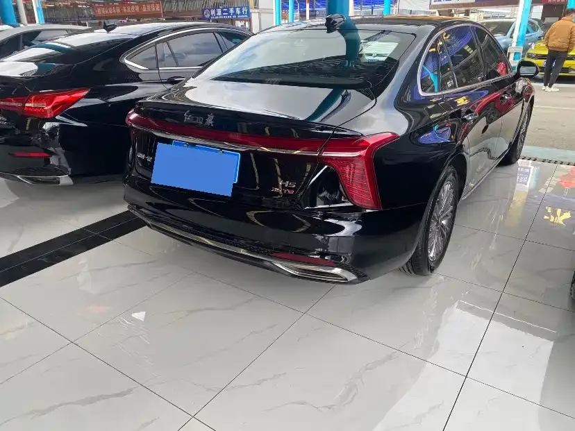 Hongqi H5 — фото 2
