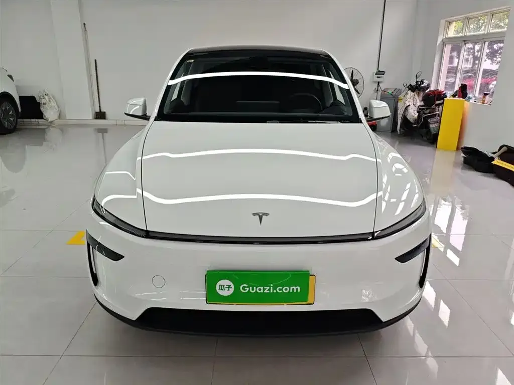 Tesla Model Y 2025 из CN, фото 7