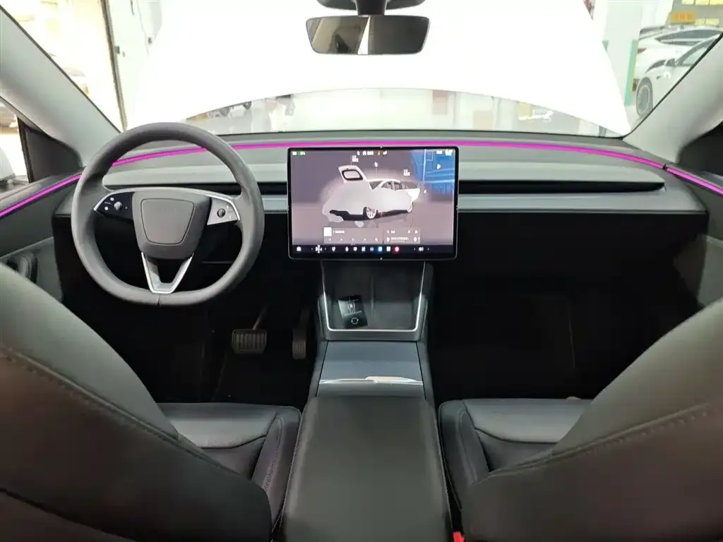 Tesla Model Y 2025 из CN, фото 2