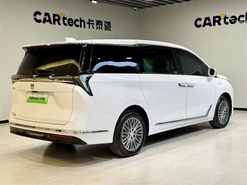 Buick GL8 Hybrid — фото 5