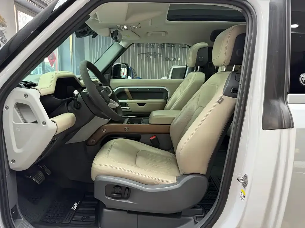 Land Rover Defender 2022 из CN, фото 2