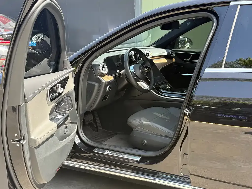 Mercedes-Benz C-Class — фото 9