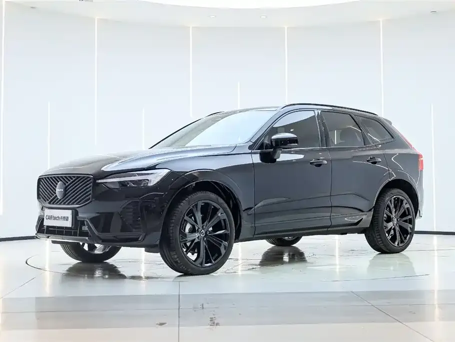 Volvo XC60 — фото 1