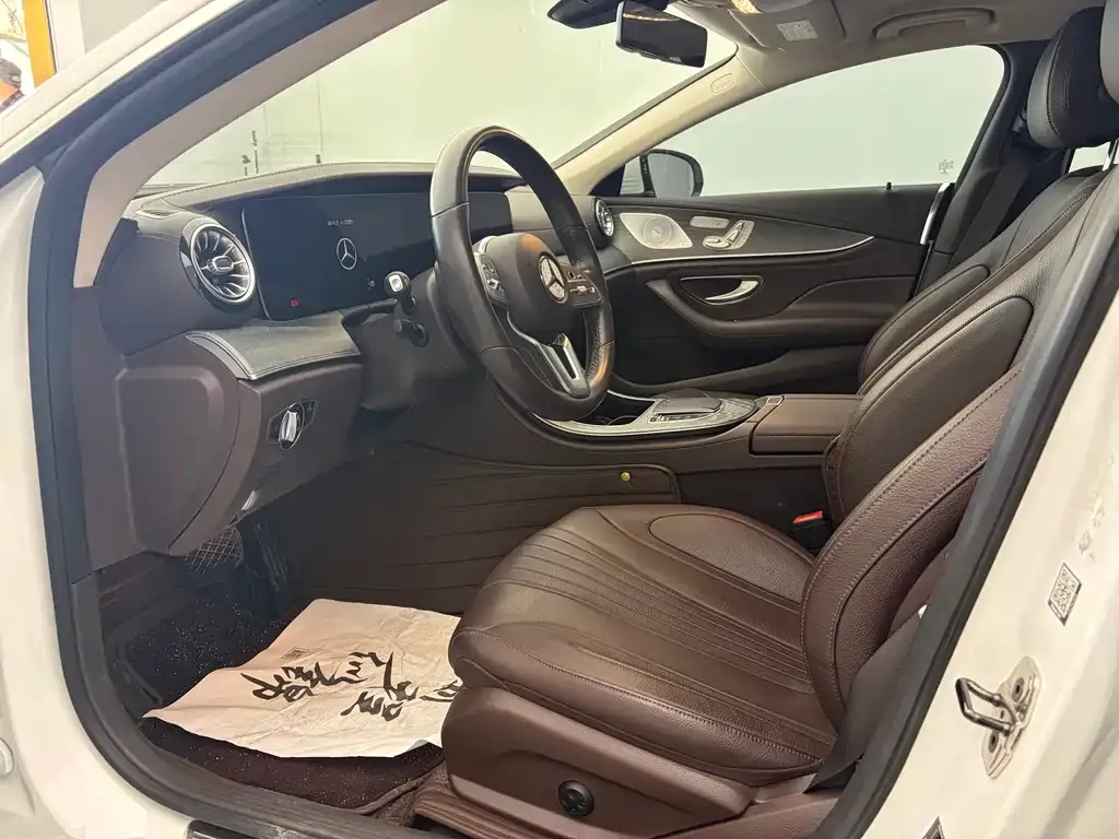 Mercedes-Benz CLS — фото 7