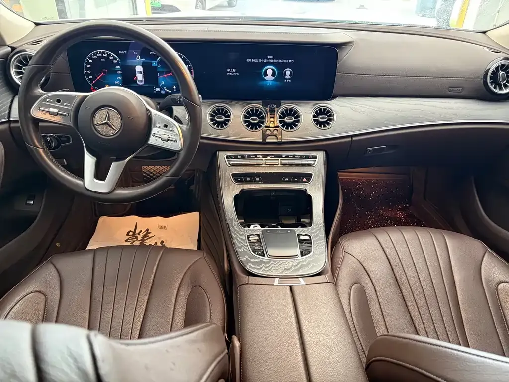 Mercedes-Benz CLS — фото 9