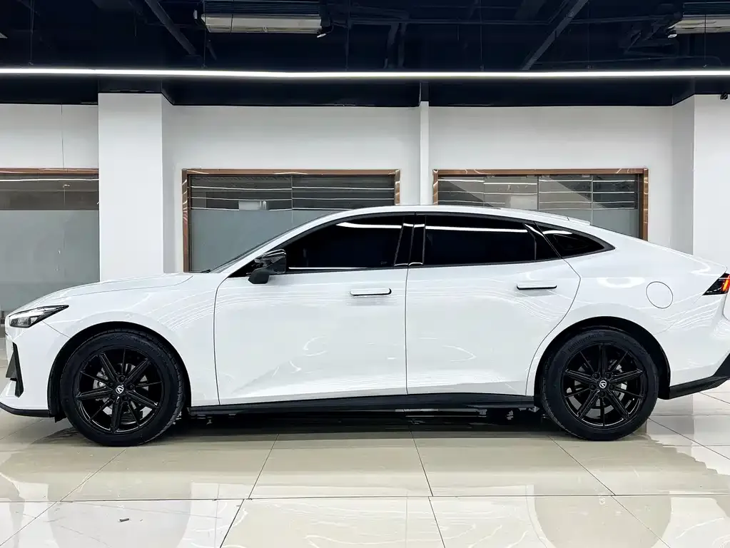 Changan UNI-V 2023 из CN, фото 4