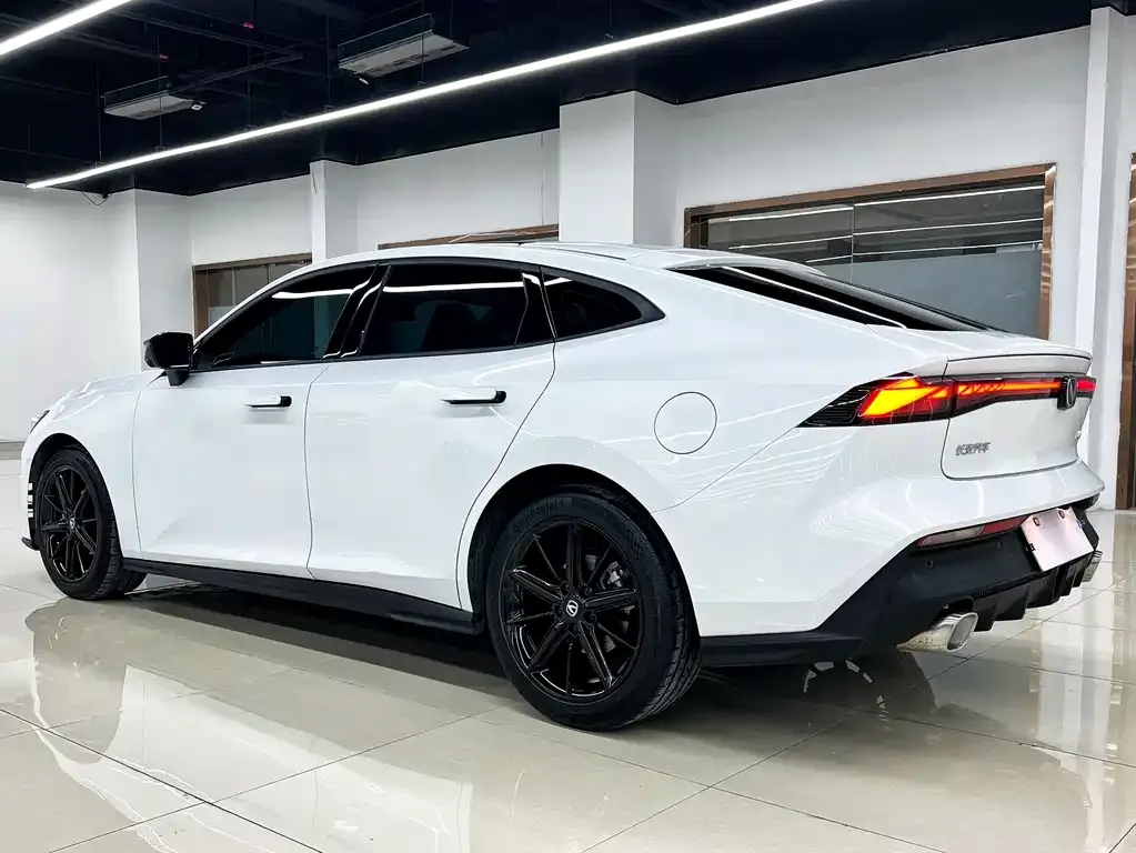 Changan UNI-V 2023 из CN, фото 5
