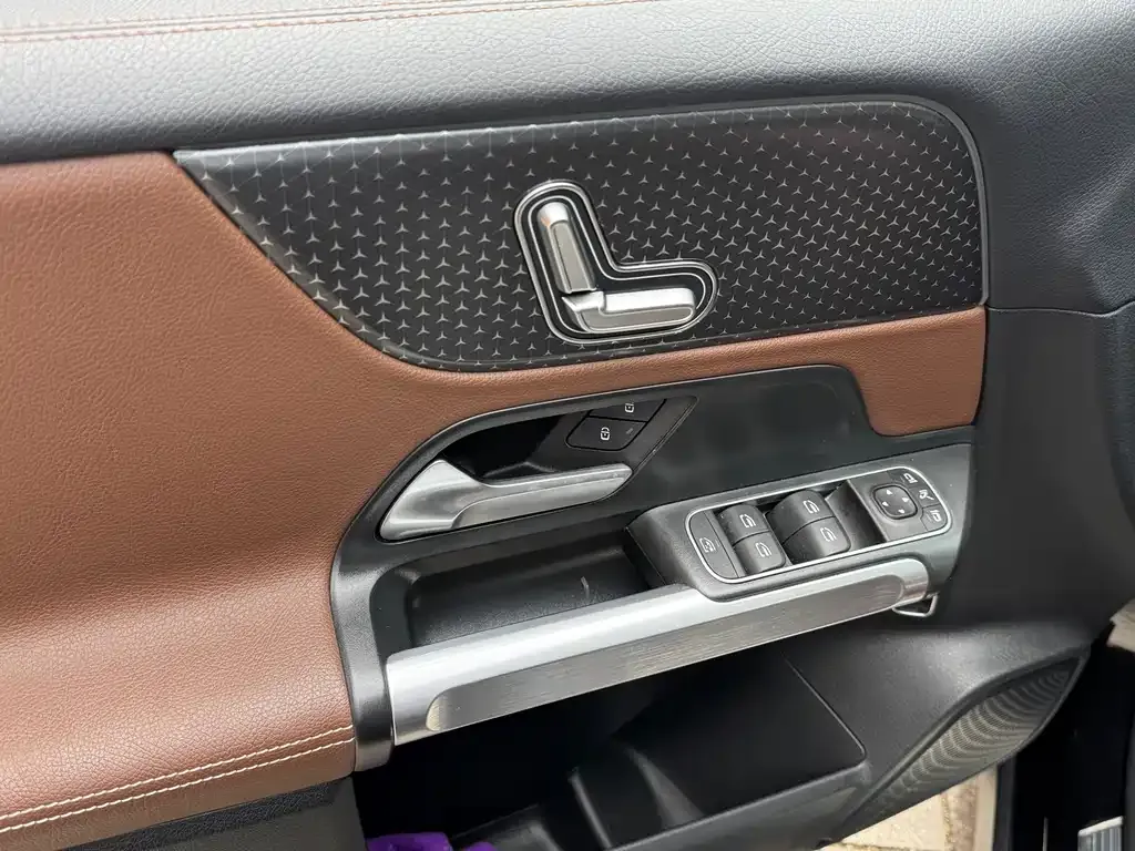 Mercedes-Benz GLB 2024 из CN, фото 3