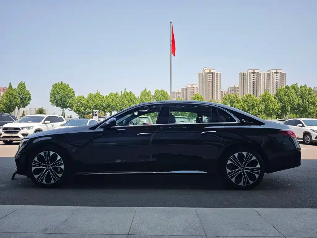 Mercedes-Benz E-Class New Energy — фото 4