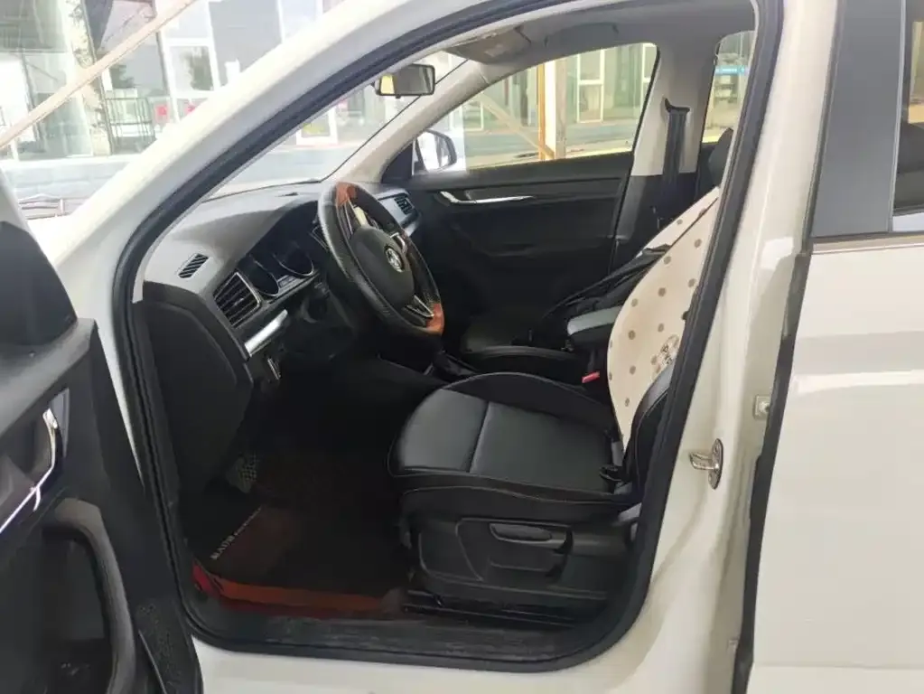 Skoda Kamiq — фото 2