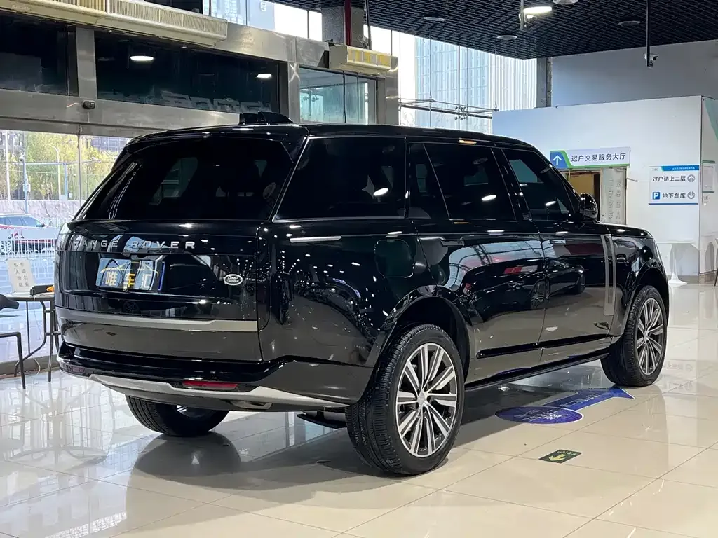 Land Rover Range Rover 2025 из CN, фото 8