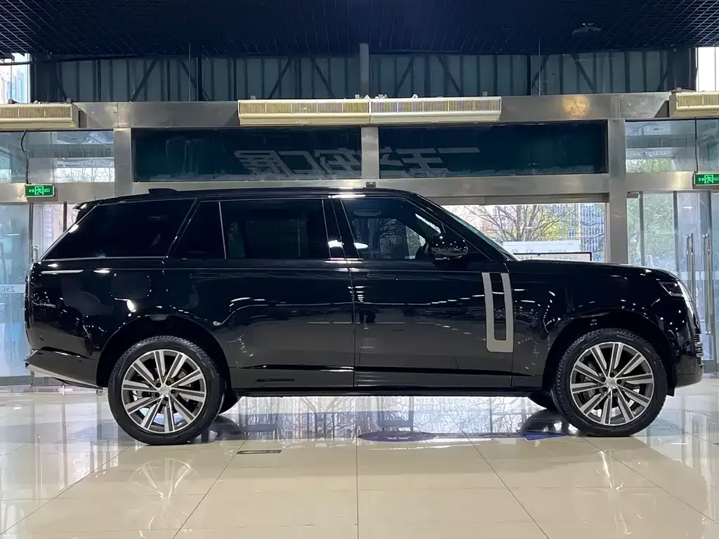 Land Rover Range Rover 2025 из CN, фото 2