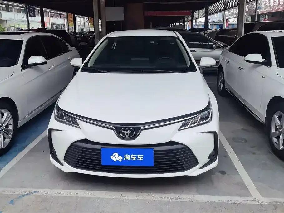 Toyota Corolla — фото 10