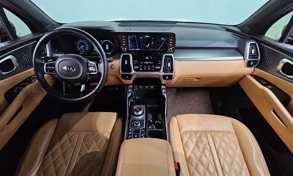 Kia Sorento — фото 6