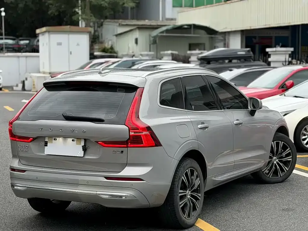Volvo XC60 2021 из CN, фото 3