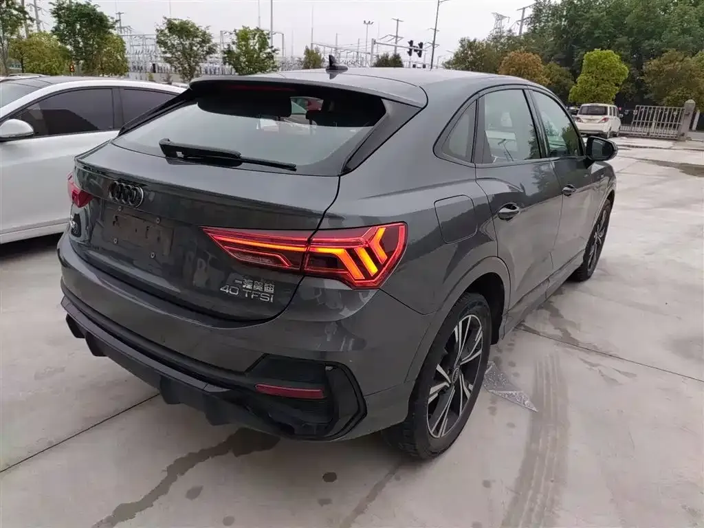Audi Q3 Sportback 2023 из CN, фото 4